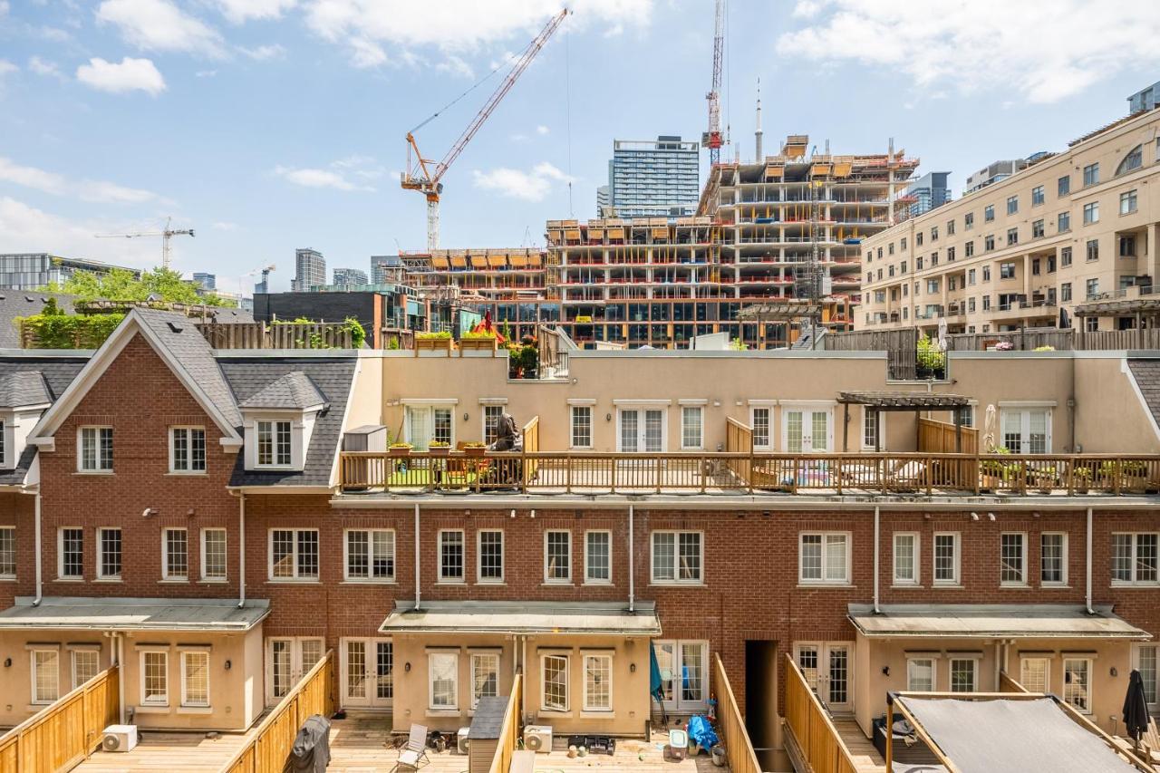 Beautiful Condos In The Heart Of Downtown By Globalstay Toronto Exterior photo